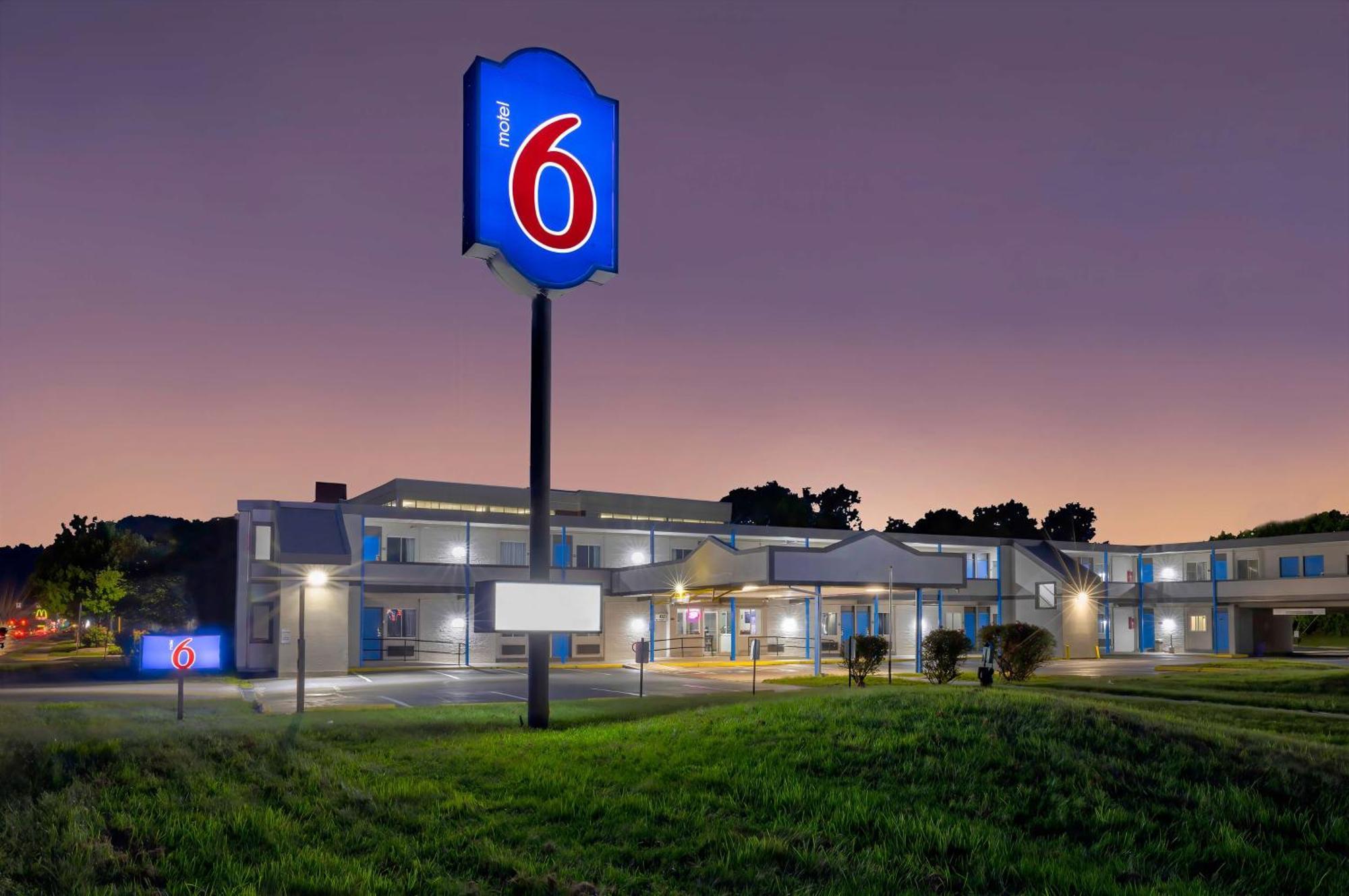 Motel 6 Harrisburg Pa Near Pa Expo Center Exterior foto