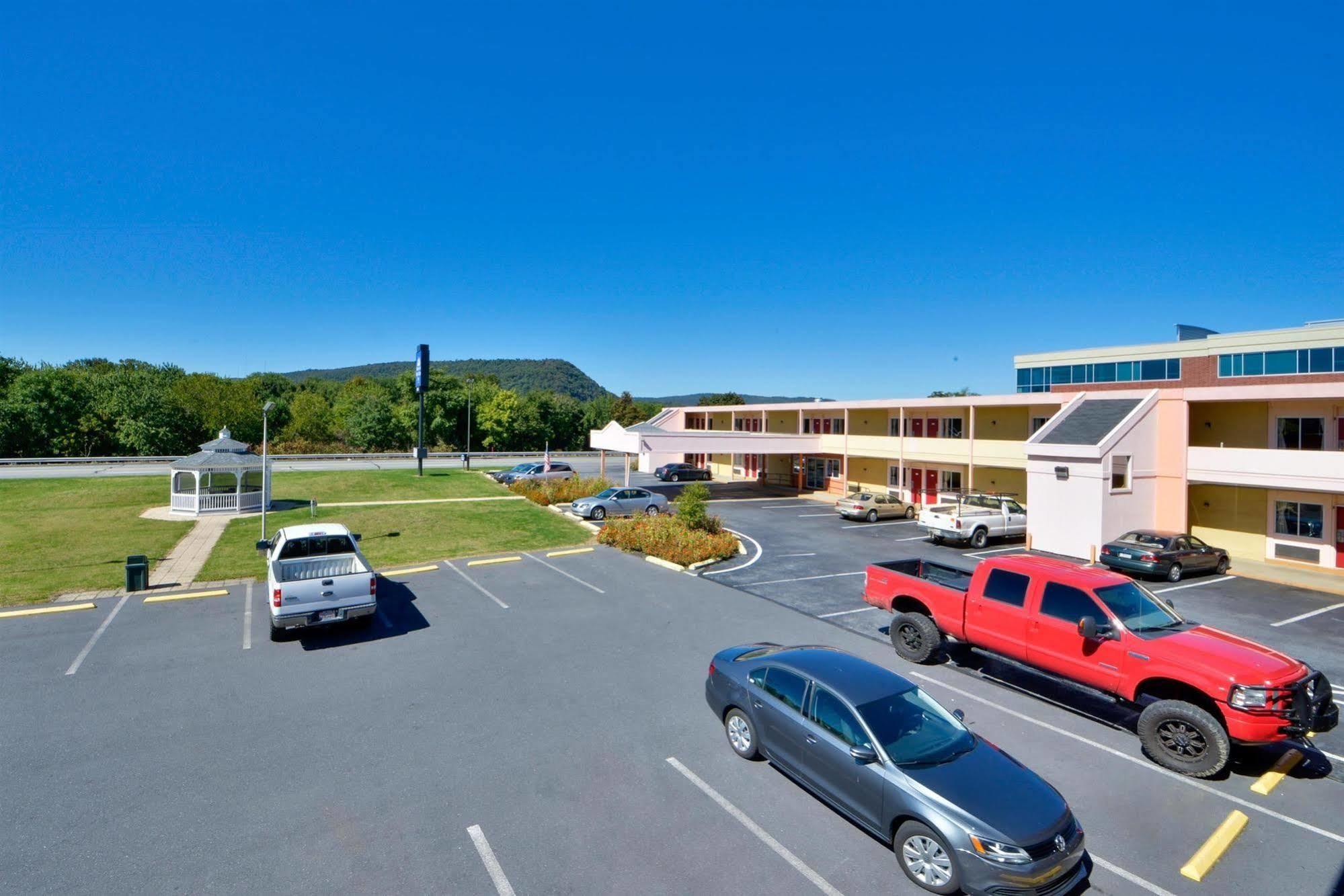 Motel 6 Harrisburg Pa Near Pa Expo Center Exterior foto